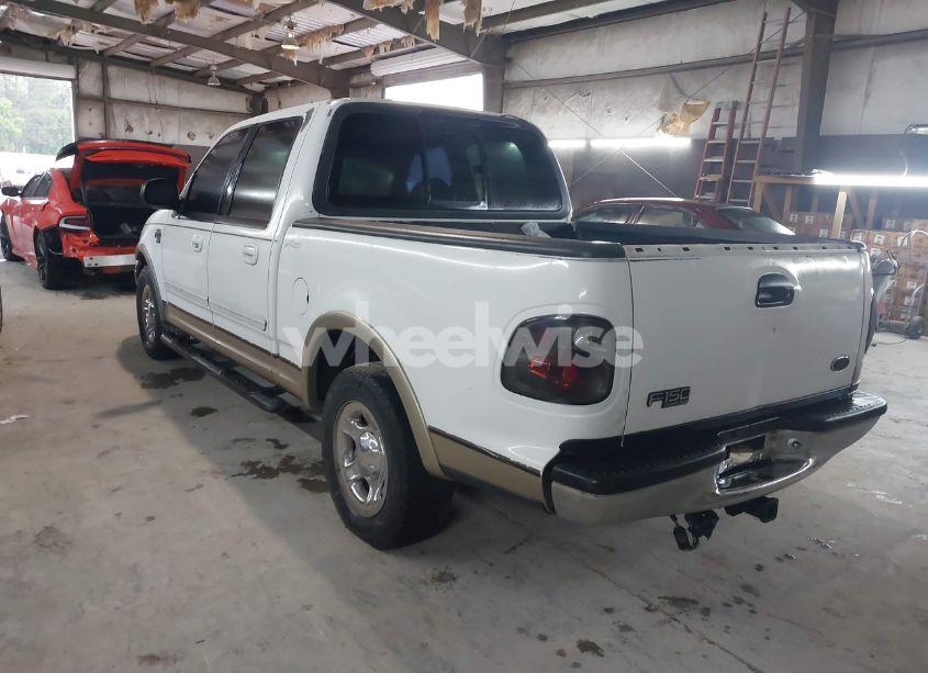 Photo 3 of 2001 Ford F-150 HARLEY-DAVIDSON EDITION/KING RANCH EDITION/LARIAT/XLT (VIN 1FTRW07L31KD59855)