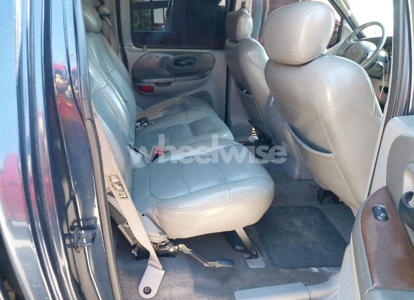 Photo 8 of 2002 Ford F-150 LARIAT/XLT (VIN 1FTRW07L32KC79344)