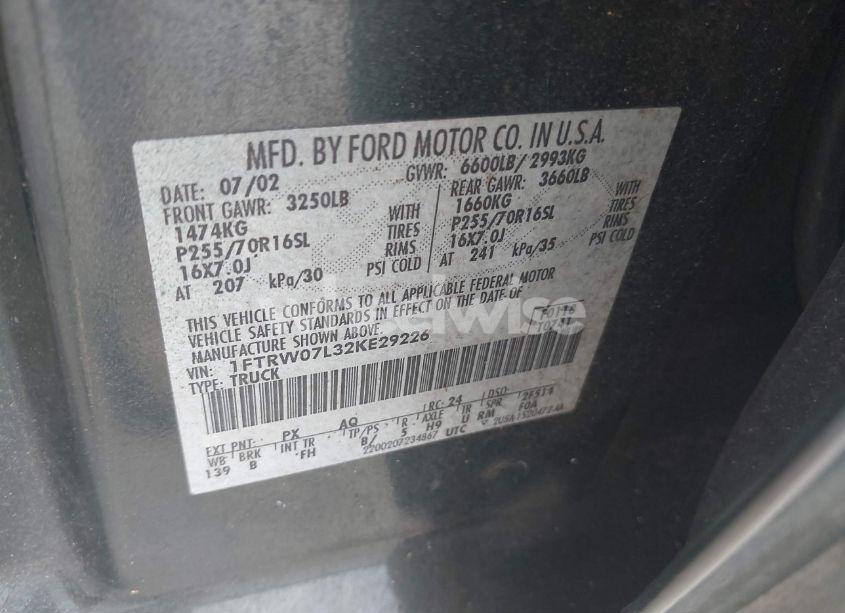 Photo 9 of 2002 Ford F-150 LARIAT/XLT (VIN 1FTRW07L32KE29226)