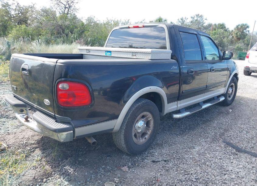 Photo 4 of 2003 Ford F-150 LARIAT/XLT (VIN 1FTRW07L33KB07106)