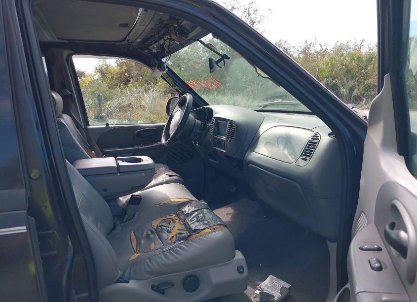 Photo 5 of 2003 Ford F-150 LARIAT/XLT (VIN 1FTRW07L33KB07106)