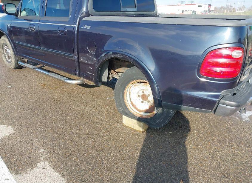 Photo 18 of 2001 Ford F-150 HARLEY-DAVIDSON EDITION/KING RANCH EDITION/LARIAT/XLT (VIN 1FTRW07L41KB68168)