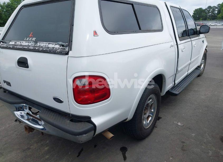 Photo 4 of 2002 Ford F-150 LARIAT/XLT (VIN 1FTRW07L42KA60229)