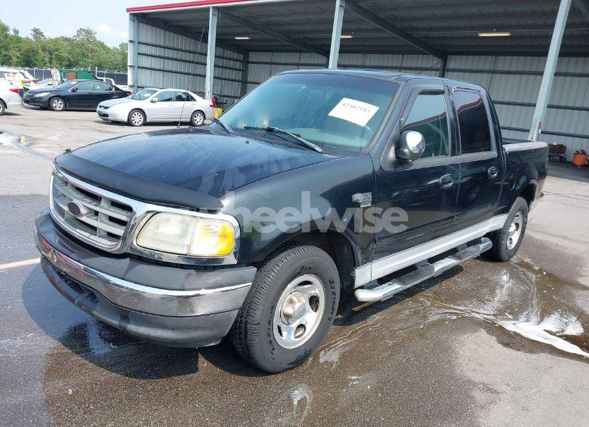 Photo 2 of 2002 Ford F-150 LARIAT/XLT (VIN 1FTRW07L42KD74947)