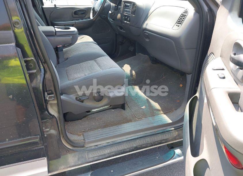 Photo 5 of 2002 Ford F-150 LARIAT/XLT (VIN 1FTRW07L42KD74947)