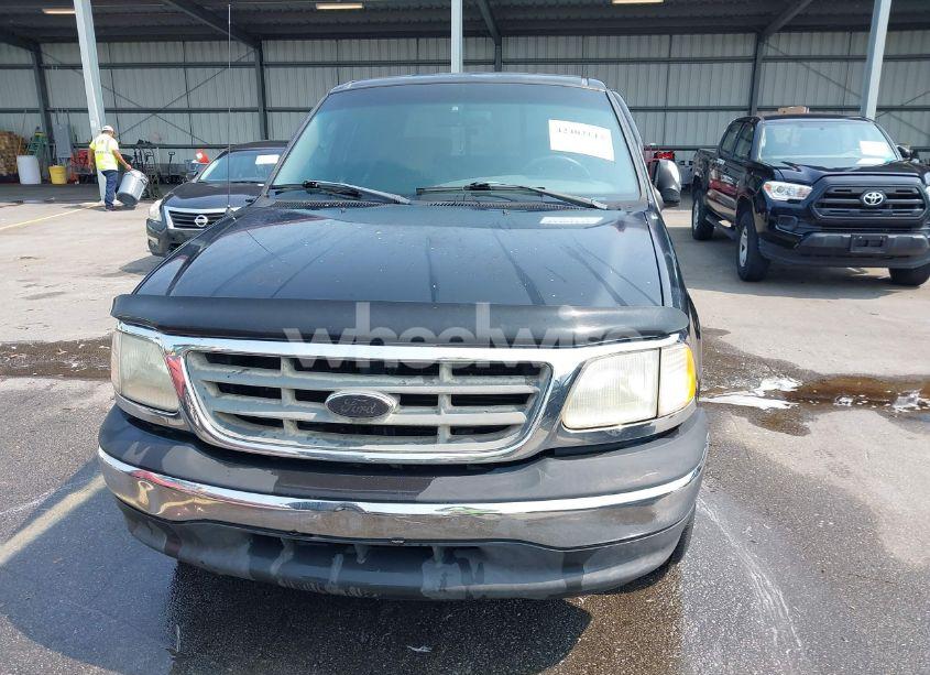 Photo 6 of 2002 Ford F-150 LARIAT/XLT (VIN 1FTRW07L42KD74947)