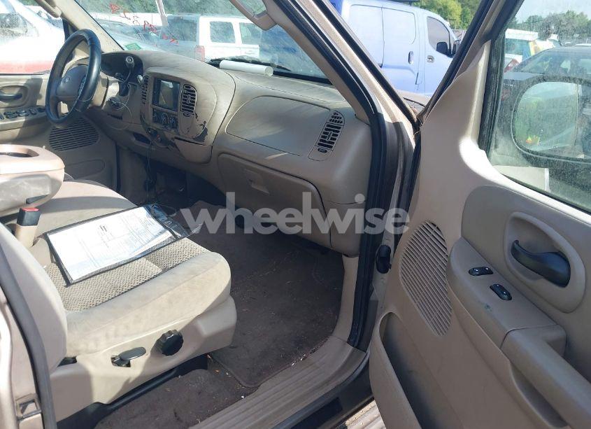 Photo 5 of 2003 Ford F-150 LARIAT/XLT (VIN 1FTRW07L43KA58773)