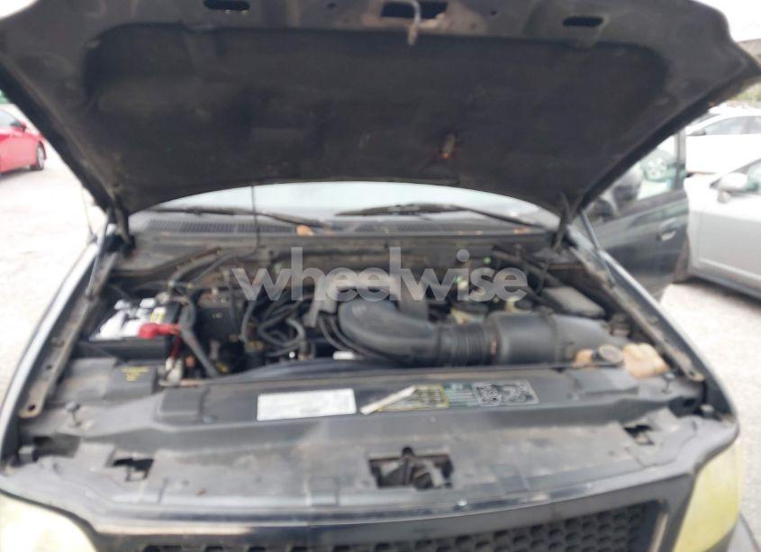 Photo 10 of 2003 Ford F-150 LARIAT/XLT (VIN 1FTRW07L43KB41846)