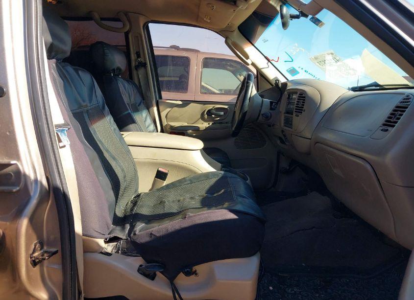 Photo 5 of 2003 Ford F-150 LARIAT/XLT (VIN 1FTRW07L43KB72322)