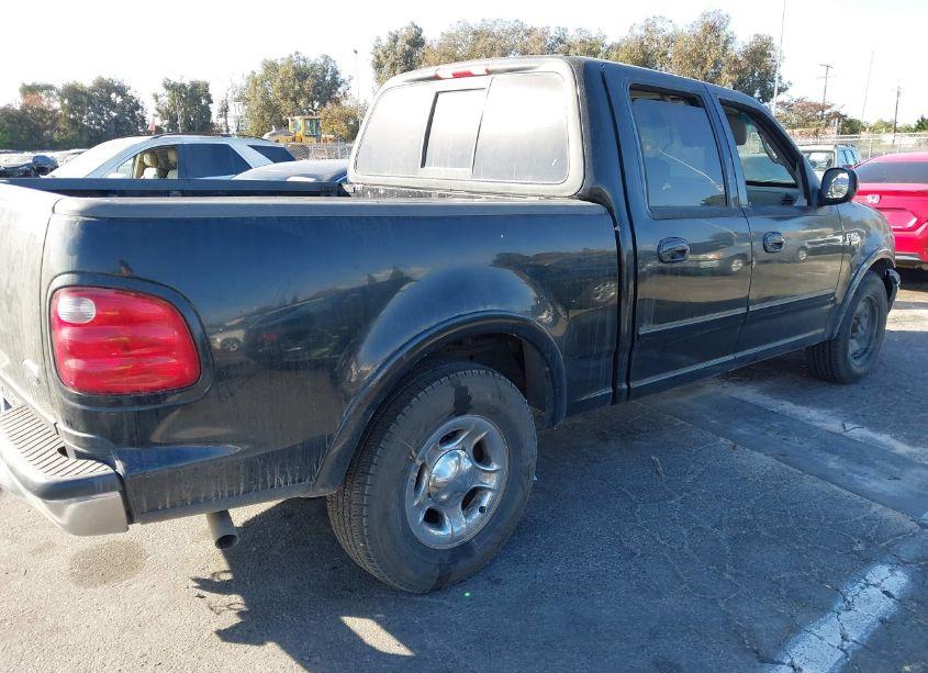 Photo 4 of 2002 Ford F-150 LARIAT/XLT (VIN 1FTRW07L52KB71064)