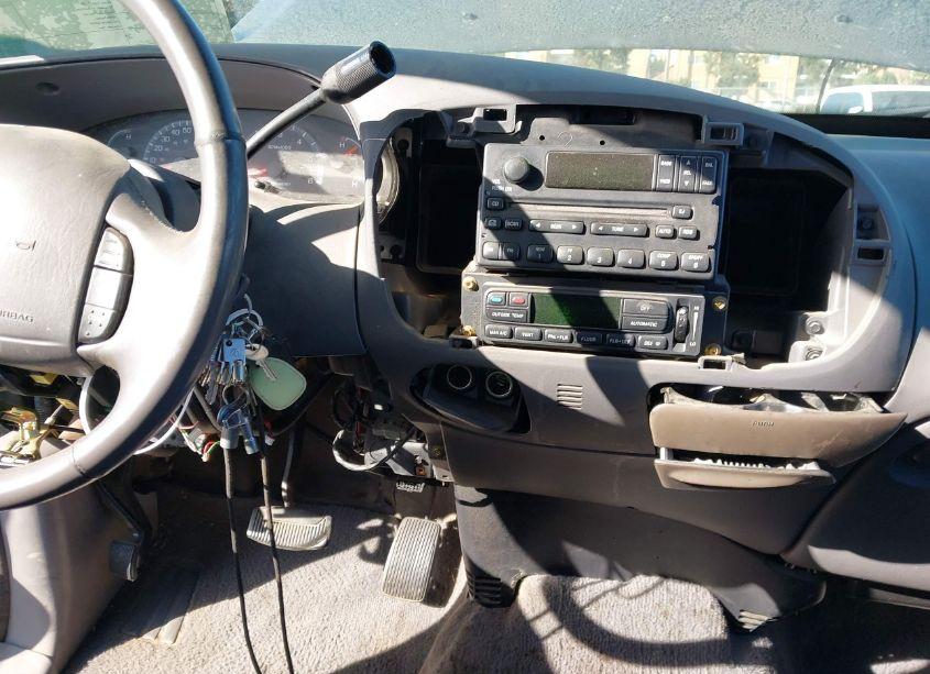 Photo 6 of 2002 Ford F-150 LARIAT/XLT (VIN 1FTRW07L52KB71064)