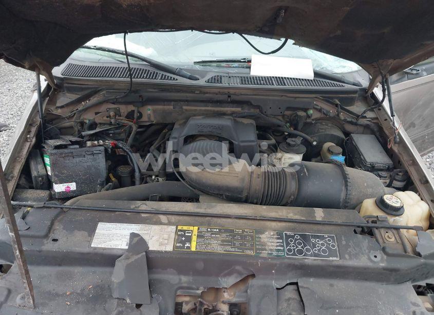 Photo 10 of 2003 Ford F-150 LARIAT/XLT (VIN 1FTRW07L53KB16888)