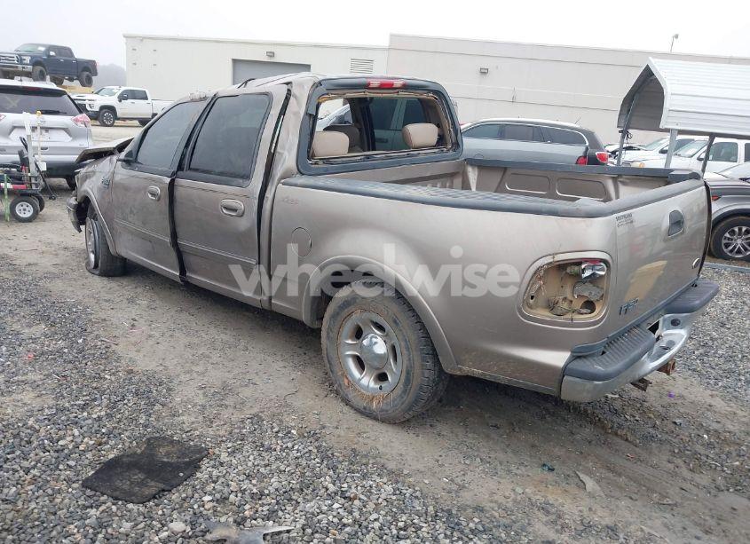 Photo 3 of 2003 Ford F-150 LARIAT/XLT (VIN 1FTRW07L53KB16888)