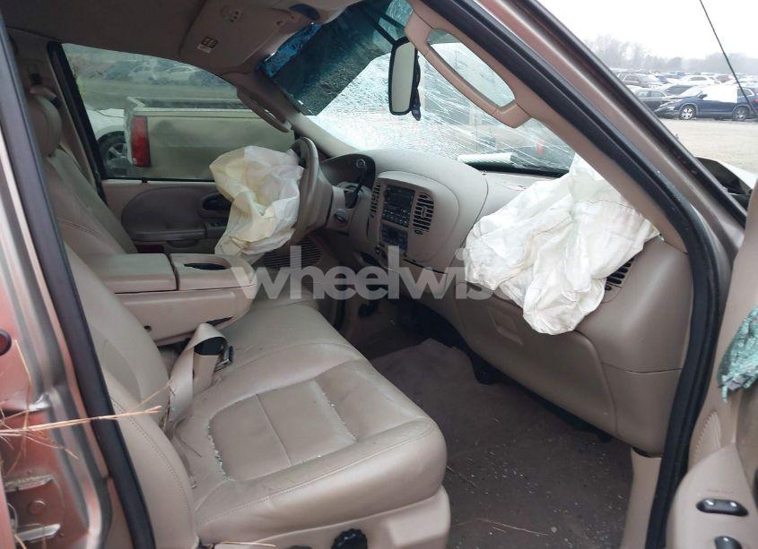 Photo 5 of 2003 Ford F-150 LARIAT/XLT (VIN 1FTRW07L53KB16888)