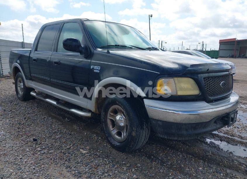 2003 Ford F-150 LARIAT/XLT (VIN 1FTRW07L53KB61653) main photo
