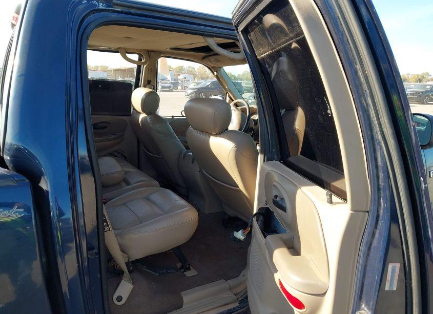 Photo 8 of 2003 Ford F-150 LARIAT/XLT (VIN 1FTRW07L53KB91395)