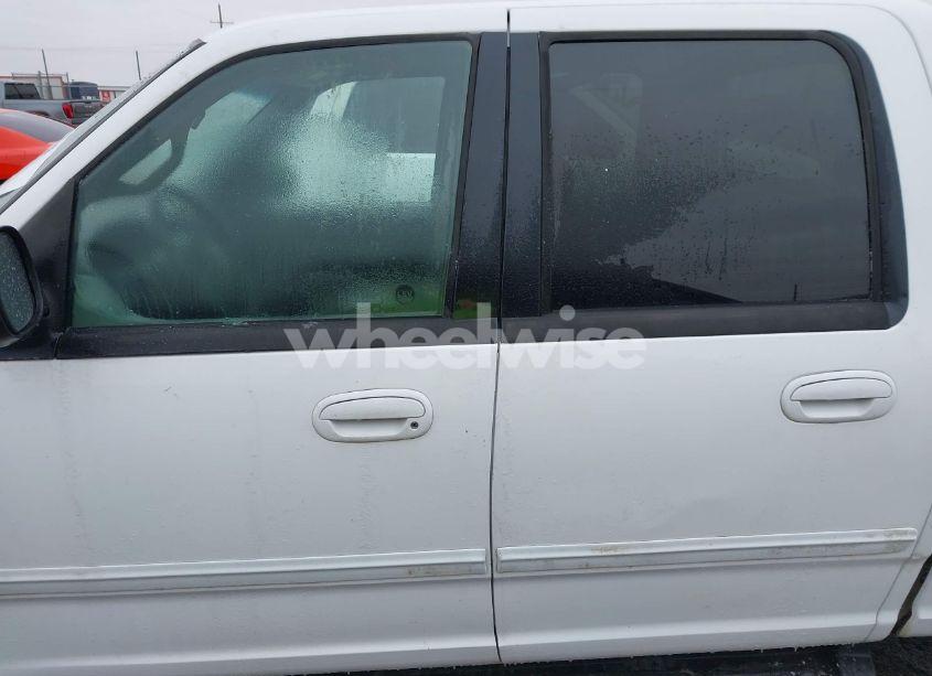 Photo 15 of 2001 Ford F-150 HARLEY-DAVIDSON EDITION/KING RANCH EDITION/LARIAT/XLT (VIN 1FTRW07L61KB86414)