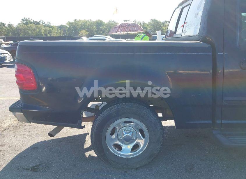 Photo 15 of 2001 Ford F-150 HARLEY-DAVIDSON EDITION/KING RANCH EDITION/LARIAT/XLT (VIN 1FTRW07L61KC53030)