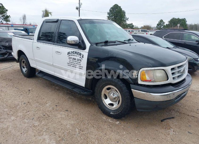2002 Ford F-150 LARIAT/XLT (VIN 1FTRW07L62KB36162) main photo