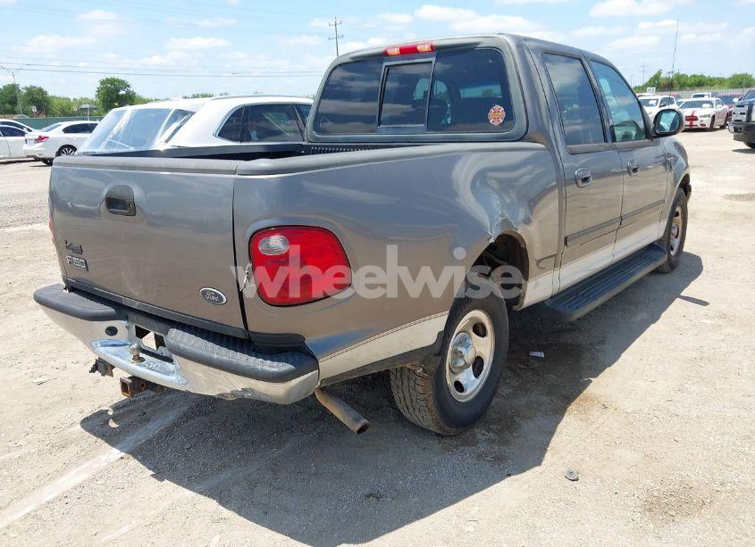 Photo 4 of 2002 Ford F-150 LARIAT/XLT (VIN 1FTRW07L62KB91999)