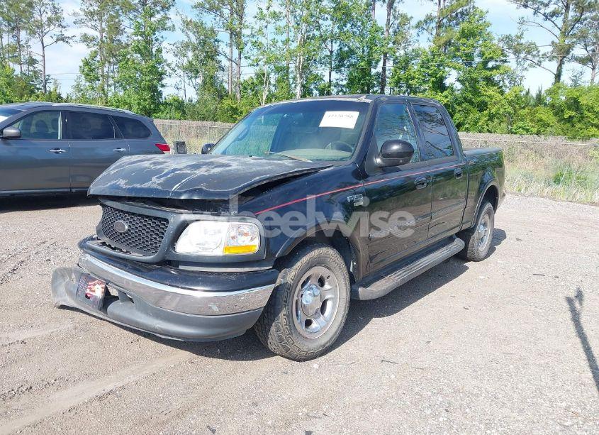 Photo 2 of 2001 Ford F-150 HARLEY-DAVIDSON EDITION/KING RANCH EDITION/LARIAT/XLT (VIN 1FTRW07L81KD77705)