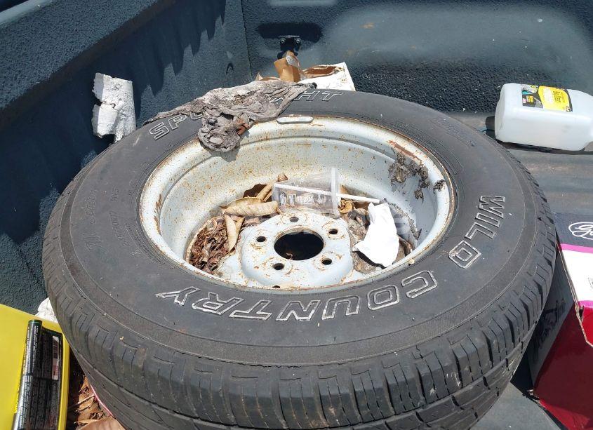 Photo 12 of 2002 Ford F-150 LARIAT/XLT (VIN 1FTRW07L82KB60091)