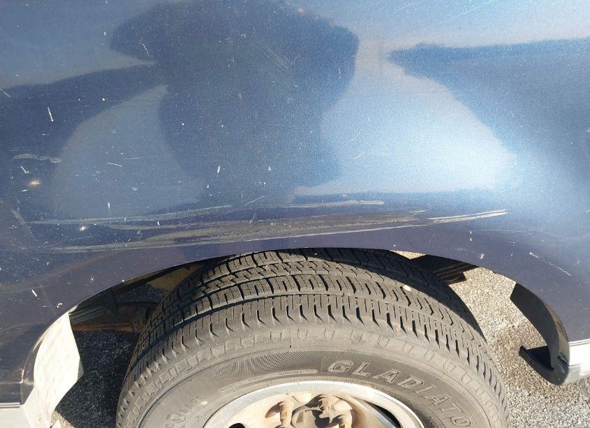 Photo 12 of 2002 Ford F-150 LARIAT/XLT (VIN 1FTRW07L82KD05954)