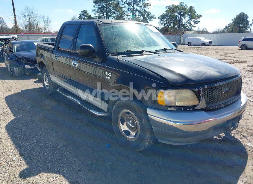 2003 Ford F150 SUPERCREW (VIN 1FTRW07L83KB83386) main photo