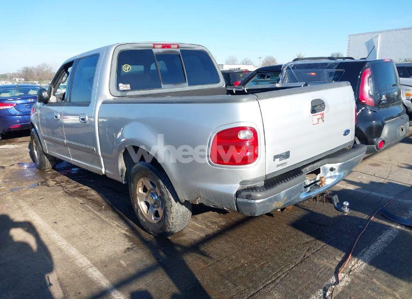 Photo 3 of 2003 Ford F-150 LARIAT/XLT (VIN 1FTRW07L93KD12364)