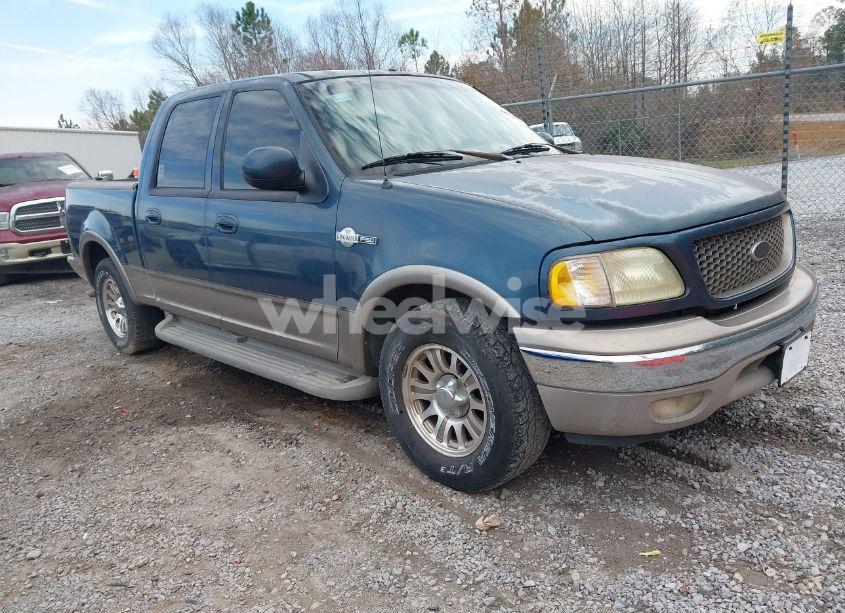2002 Ford F-150 LARIAT/XLT (VIN 1FTRW07LX2KD45954) main photo