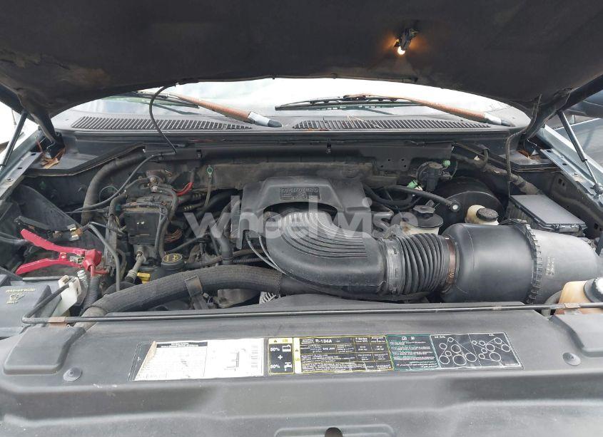 Photo 10 of 2002 Ford F-150 LARIAT/XLT (VIN 1FTRW07LX2KD45954)