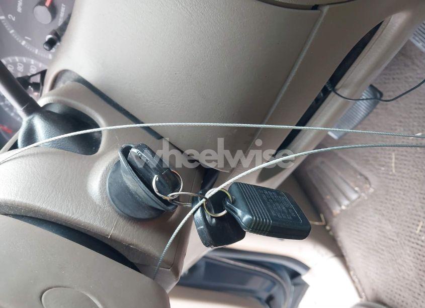 Photo 11 of 2002 Ford F-150 LARIAT/XLT (VIN 1FTRW07LX2KD45954)