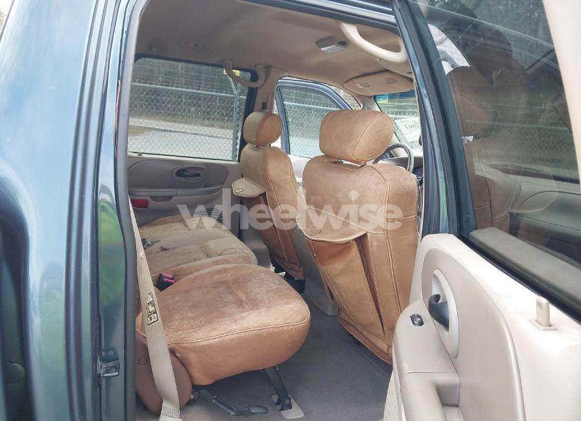 Photo 8 of 2002 Ford F-150 LARIAT/XLT (VIN 1FTRW07LX2KD45954)