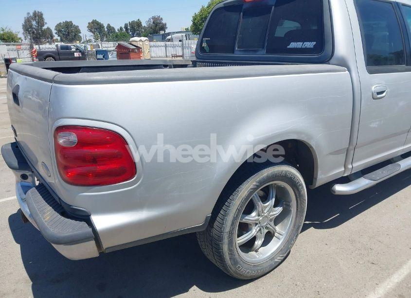 Photo 13 of 2003 Ford F-150 LARIAT/XLT (VIN 1FTRW07LX3KC37027)