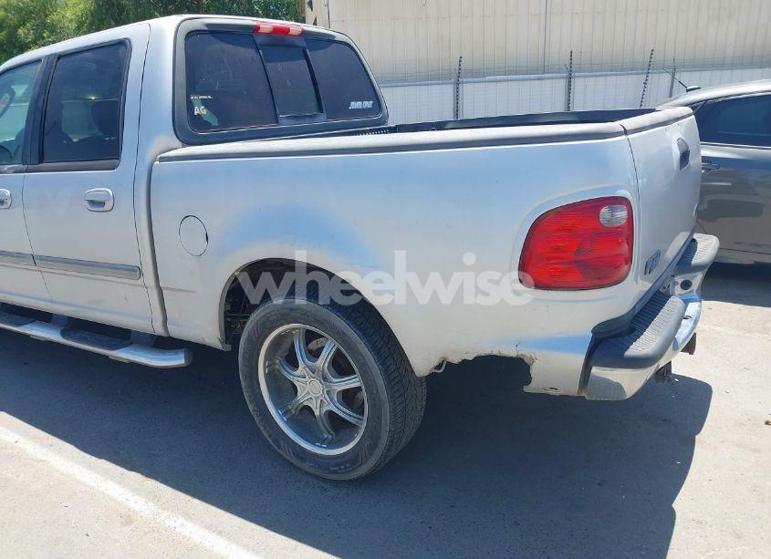 Photo 6 of 2003 Ford F-150 LARIAT/XLT (VIN 1FTRW07LX3KC37027)