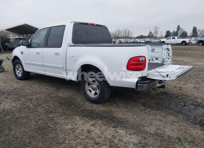 Photo 3 of 2001 Ford F-150 HARLEY-DAVIDSON EDITION/KING RANCH EDITION/LARIAT/XLT (VIN 1FTRW07W21KD64961)