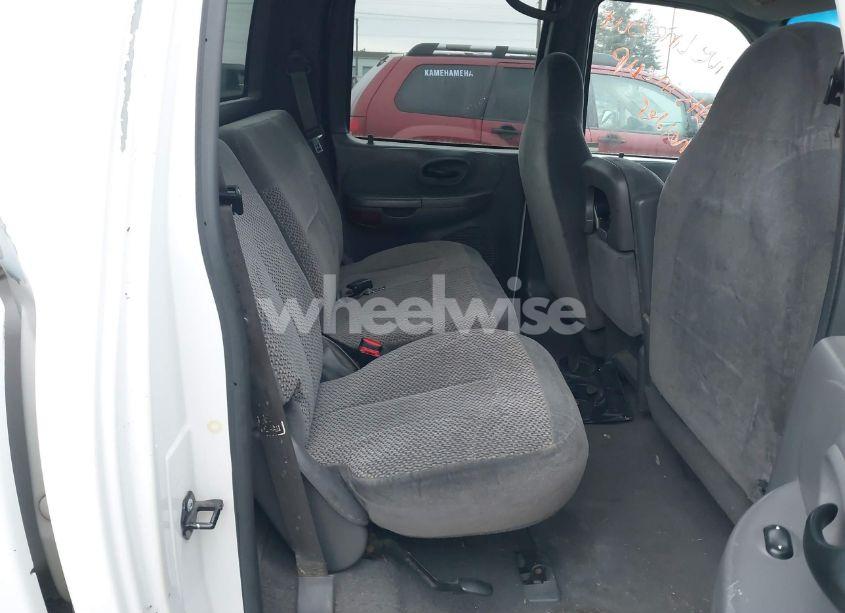 Photo 8 of 2001 Ford F-150 HARLEY-DAVIDSON EDITION/KING RANCH EDITION/LARIAT/XLT (VIN 1FTRW07W21KD64961)