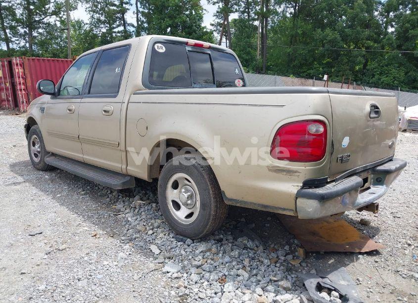 Photo 3 of 2001 Ford F-150 HARLEY-DAVIDSON EDITION/KING RANCH EDITION/LARIAT/XLT (VIN 1FTRW07W71KE07190)