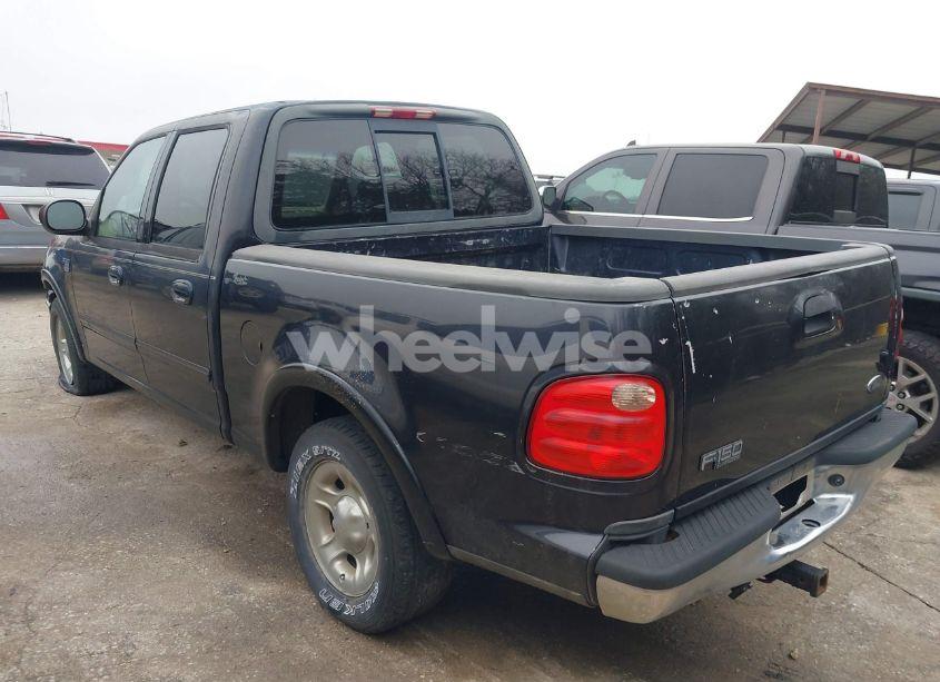 Photo 3 of 2001 Ford F-150 HARLEY-DAVIDSON EDITION/KING RANCH EDITION/LARIAT/XLT (VIN 1FTRW07W81KB36950)