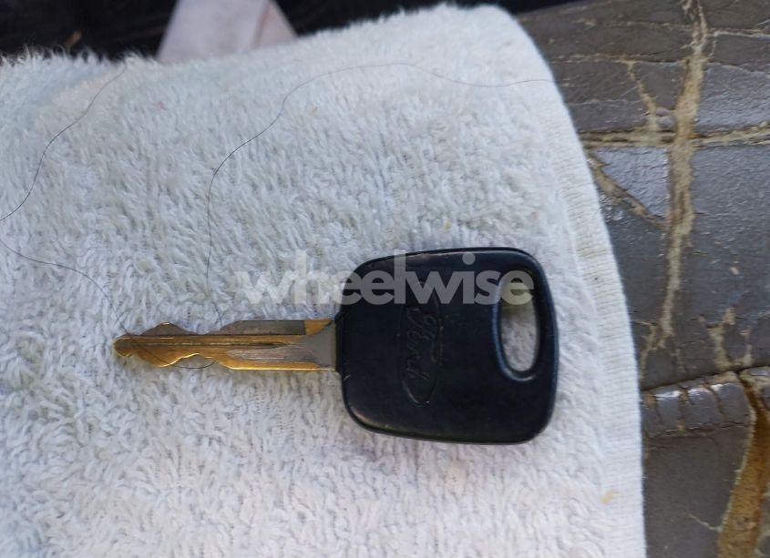 Photo 11 of 2001 Ford F-150 HARLEY-DAVIDSON EDITION/KING RANCH EDITION/LARIAT/XLT (VIN 1FTRW07W91KE36030)