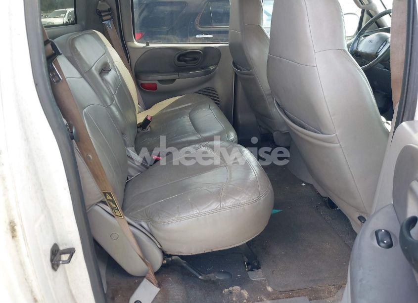 Photo 8 of 2001 Ford F-150 HARLEY-DAVIDSON EDITION/KING RANCH EDITION/LARIAT/XLT (VIN 1FTRW07W91KE36030)