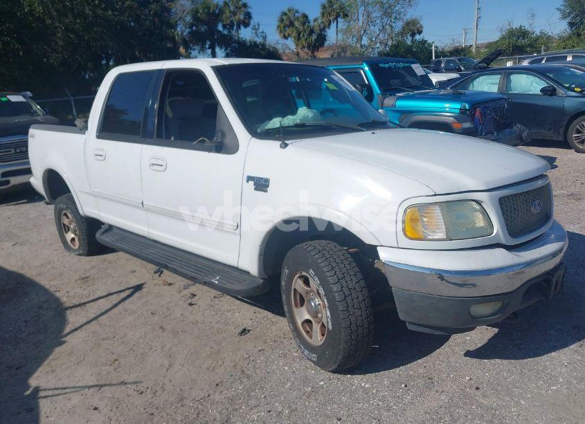 2002 Ford F-150 LARIAT/XLT (VIN 1FTRW08612KD90354) main photo