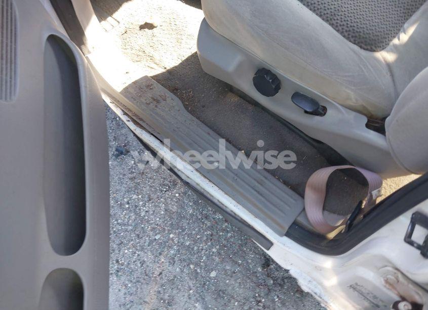 Photo 15 of 2002 Ford F-150 LARIAT/XLT (VIN 1FTRW08612KD90354)