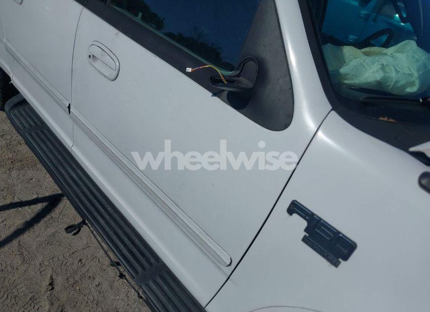 Photo 16 of 2002 Ford F-150 LARIAT/XLT (VIN 1FTRW08612KD90354)