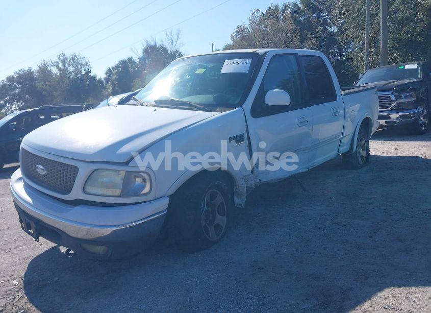 Photo 2 of 2002 Ford F-150 LARIAT/XLT (VIN 1FTRW08612KD90354)