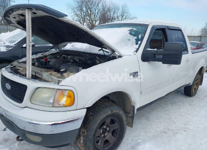 Photo 2 of 2003 Ford F-150 LARIAT/XLT (VIN 1FTRW08653KB13868)