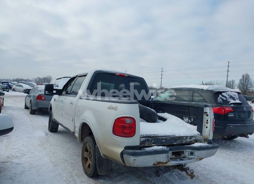 Photo 3 of 2003 Ford F-150 LARIAT/XLT (VIN 1FTRW08653KB13868)