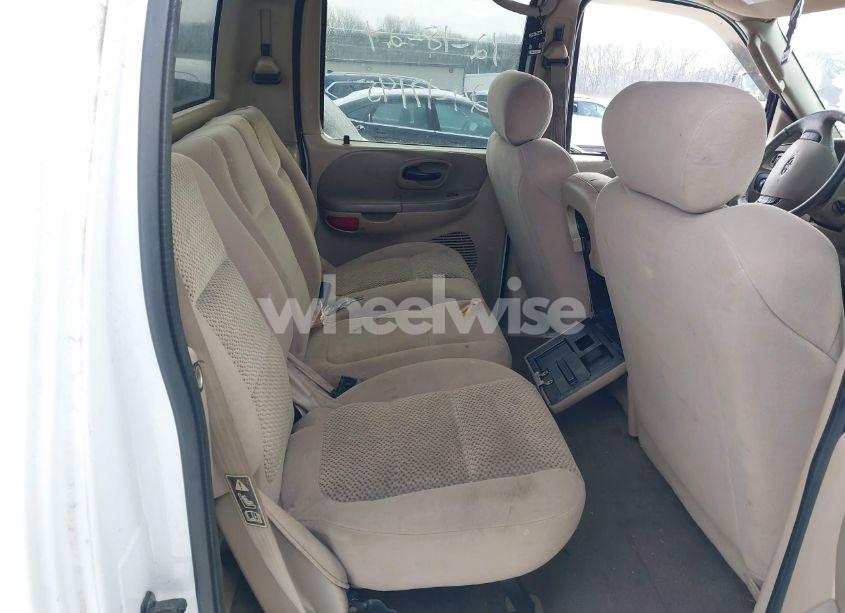 Photo 8 of 2003 Ford F-150 LARIAT/XLT (VIN 1FTRW08653KB13868)