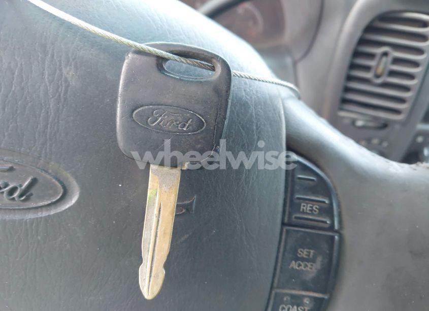 Photo 11 of 2001 Ford F-150 KING RANCH EDITION/LARIAT/XLT (VIN 1FTRW08671KB98354)