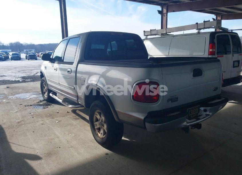Photo 3 of 2002 Ford F-150 LARIAT/XLT (VIN 1FTRW08672KB60740)